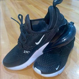 Men’s Nike AirMax 270